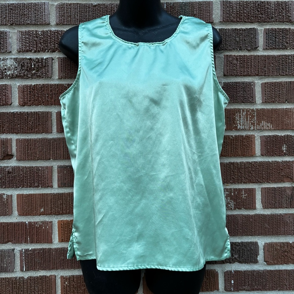 Sag Harbor Soft green Tank Blouse Size 10 Satin Bold Silky Top mermaid fairy